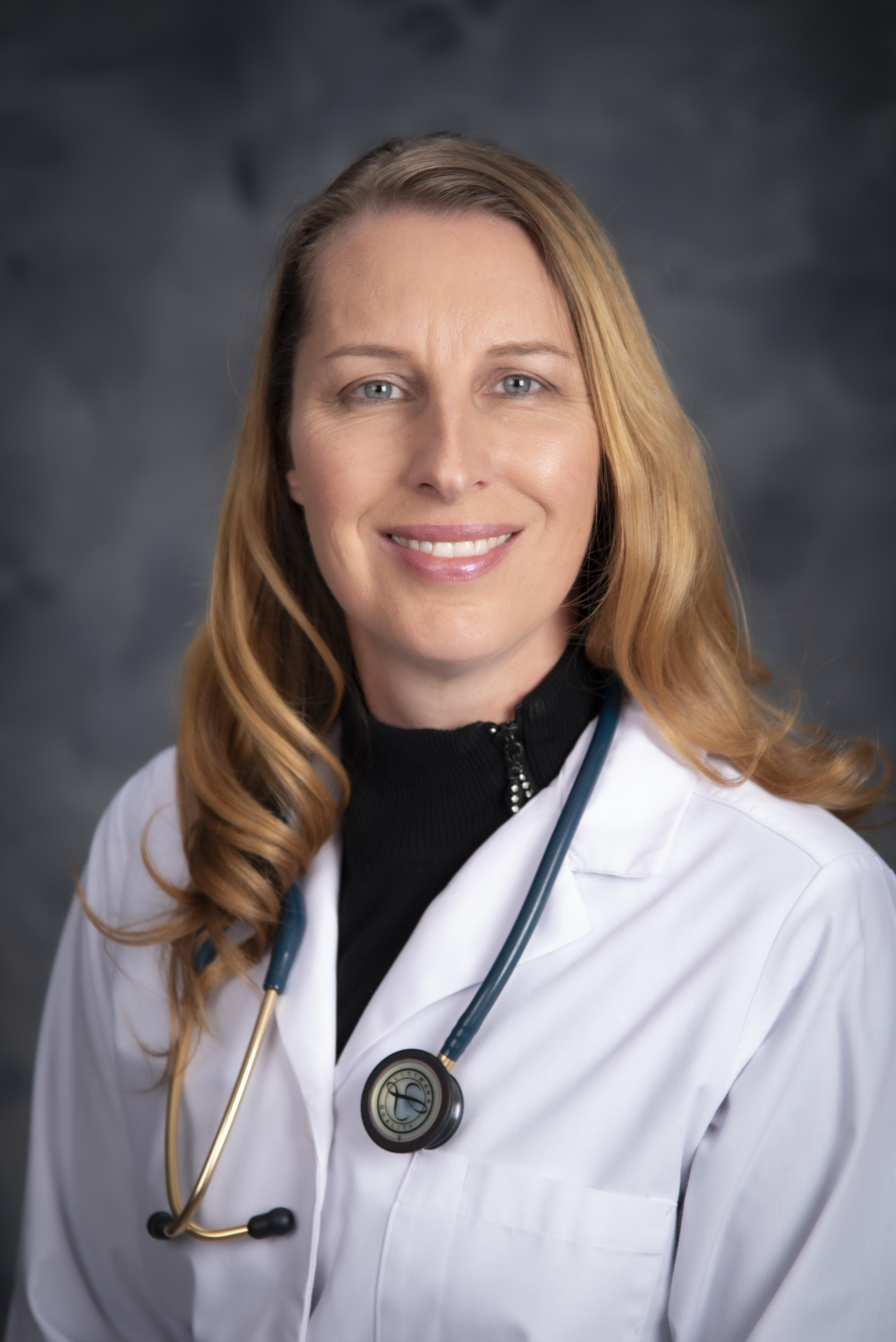 Graduation headshot of Doctor of Veterinary Medicine Student